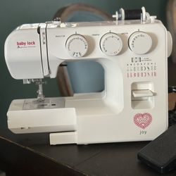 Babylock Joy Sewing Machine with display Mannequin