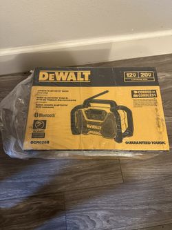 20-Volt MAX Compact Bluetooth Radio (Tool Only)