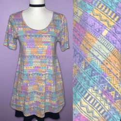 NEW LuLaRoe Rainbow Perfect T