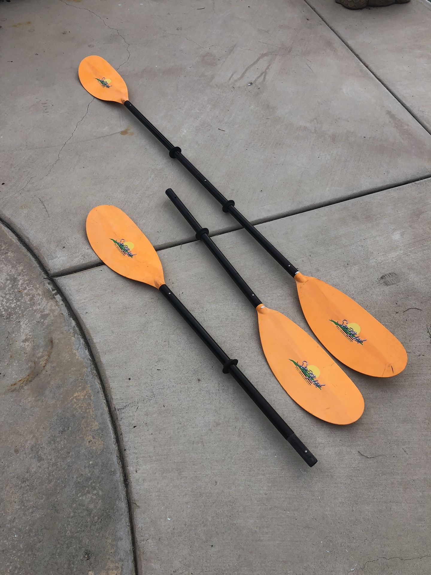 2 Aqua Bound Seaquel kayak paddles 220cm. 2 pc