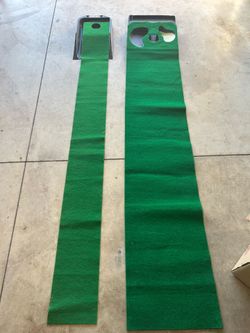 2 indoor putting Mats