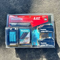New Makita Starte Kit: (2) Two 5.0 Batteries, (1) One Charger & Bag