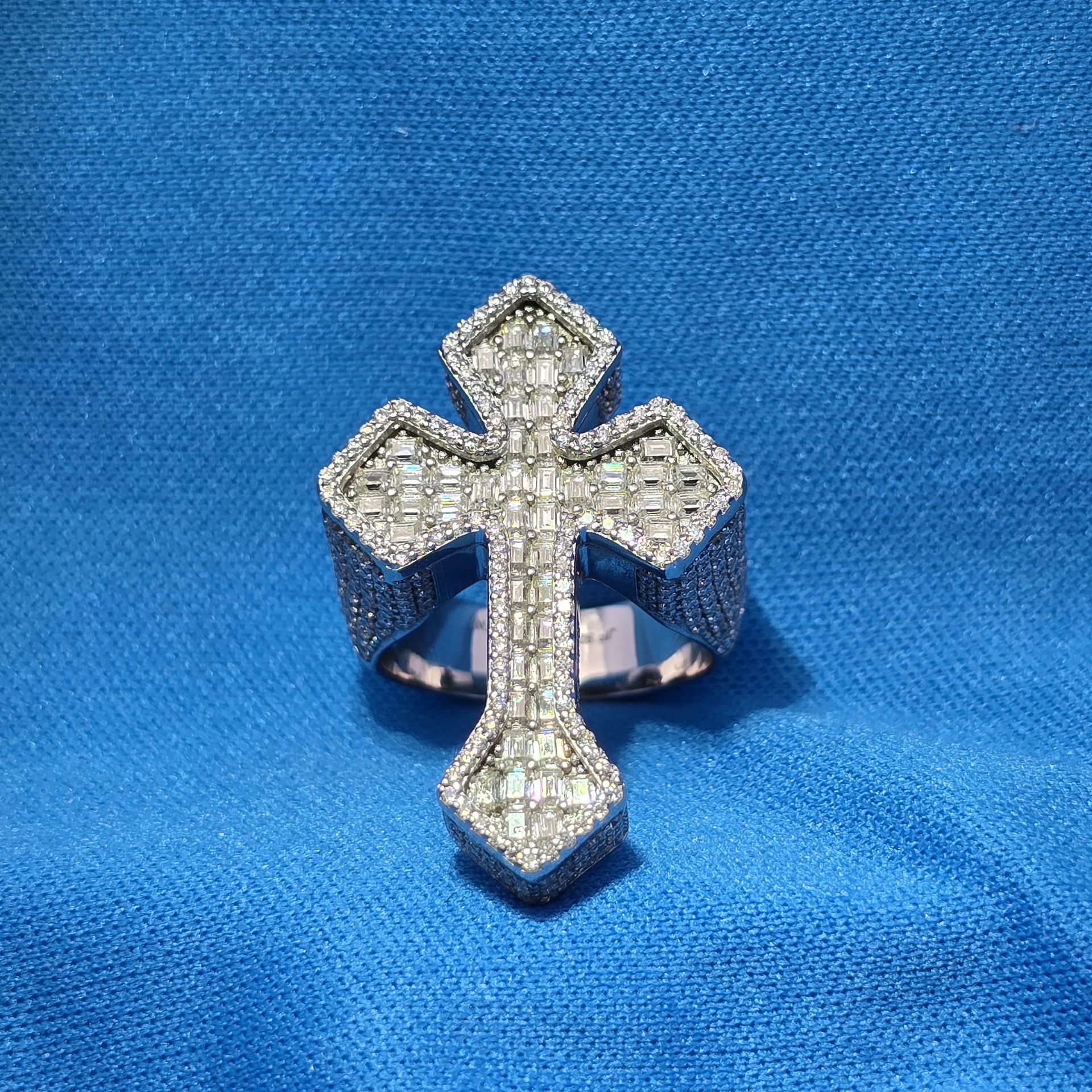 Moissanite 4.23 ctw Cross Ring
