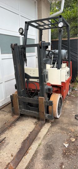 Forklift