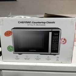 Chefman Classic Microwave
