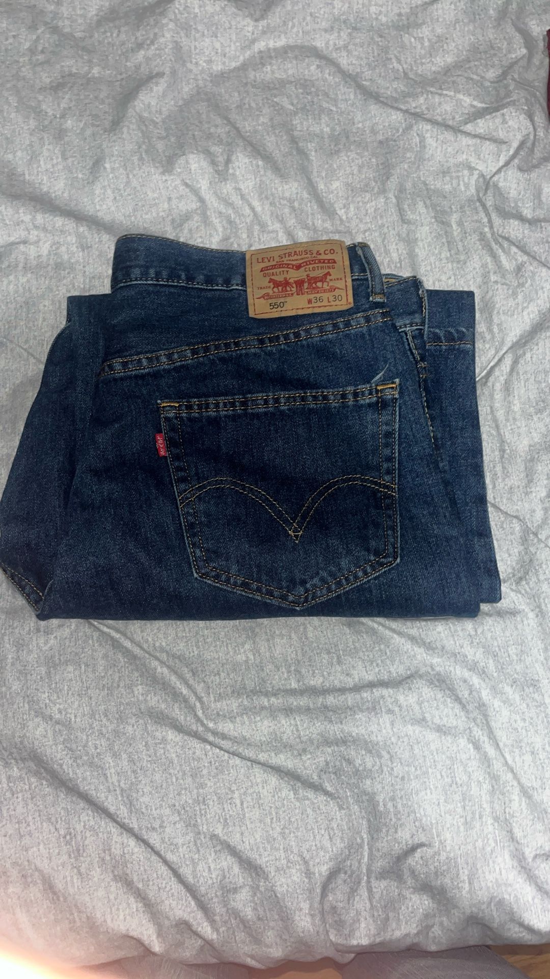 Levi’s 550 Color Dark Blue Size 36w,30L
