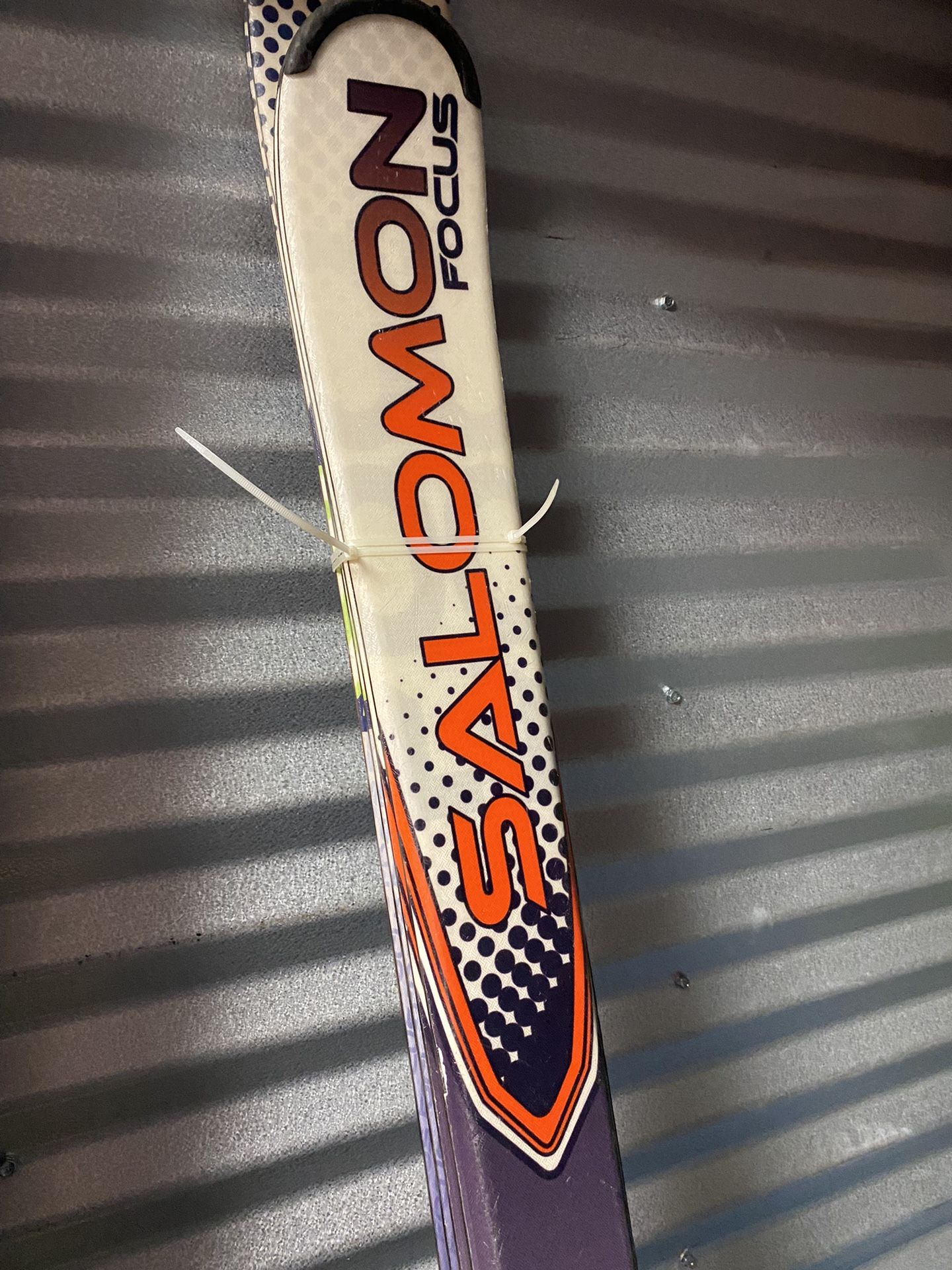 Salomon Ski