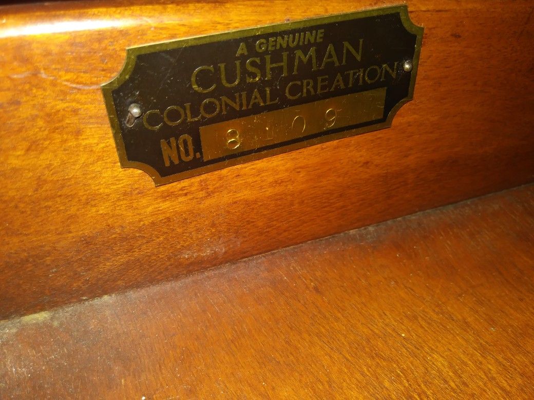 5 piece Cushman Colonial Creations Bedroom Set for Sale in St. Louis