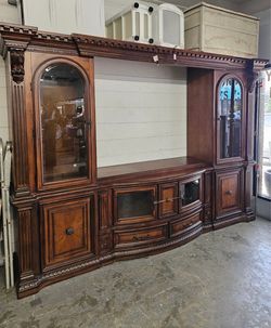 Grand Estates Cabernet 6 Piece Lighted Entertainment Center