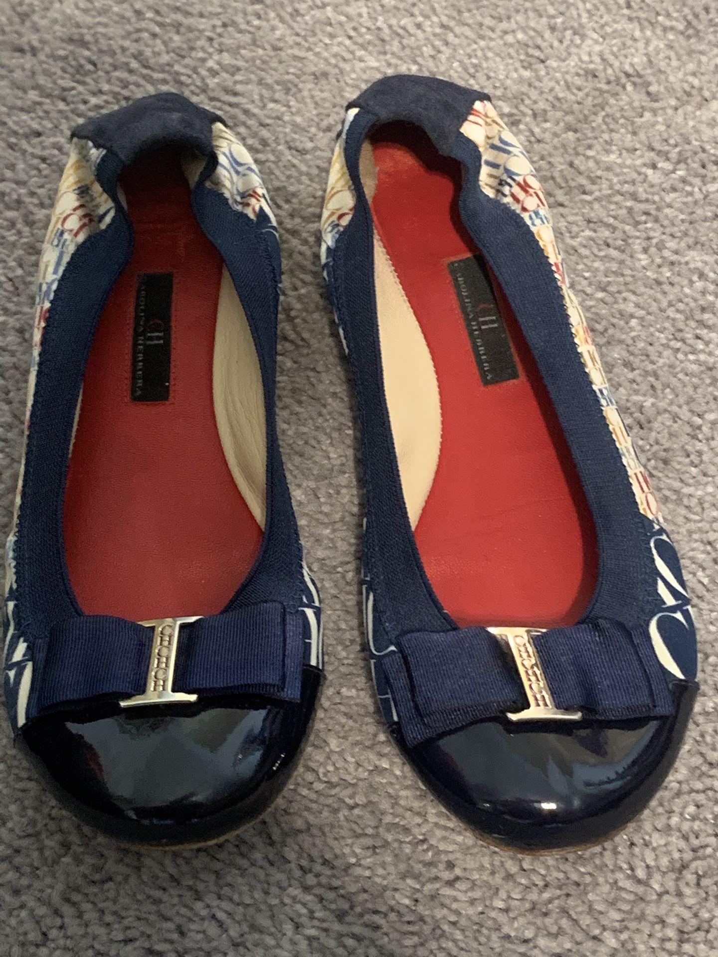 Womens Carolina Herrera flats
