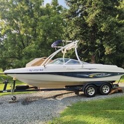  2002 22ft Captivia V8  $8,000 OBO