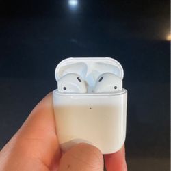 Apple AirPods 2nd Gen