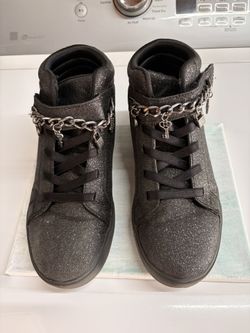 Skechers Girls Black Glitter High-Top Sneakers with Chain Charms - Size 4