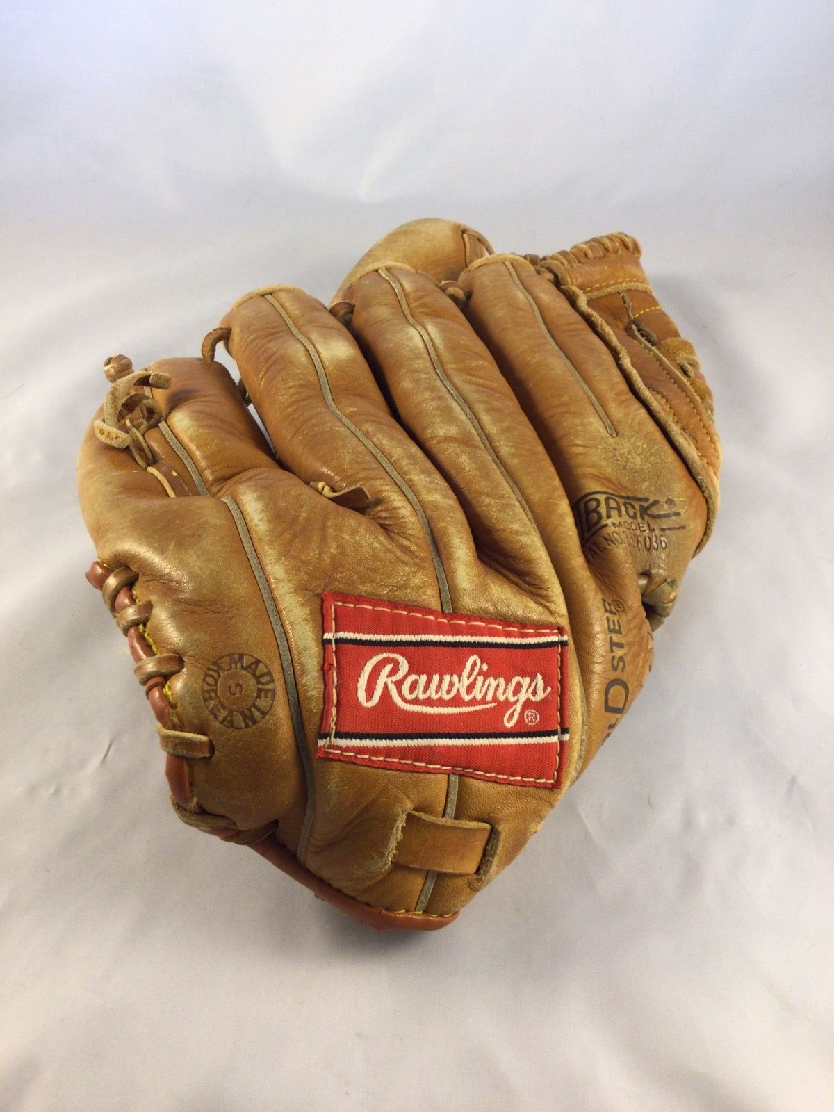 Rawlings 1017 Fastback Baseball Glove Edge-U-Cated-Heel Robin
