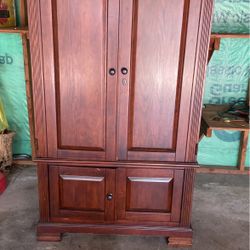 Entertainment Center 5”10’