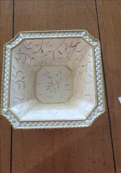 Vintage Fitz and Floyd Bowl
