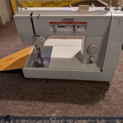 Singer 6550 Metal Sewing Machine