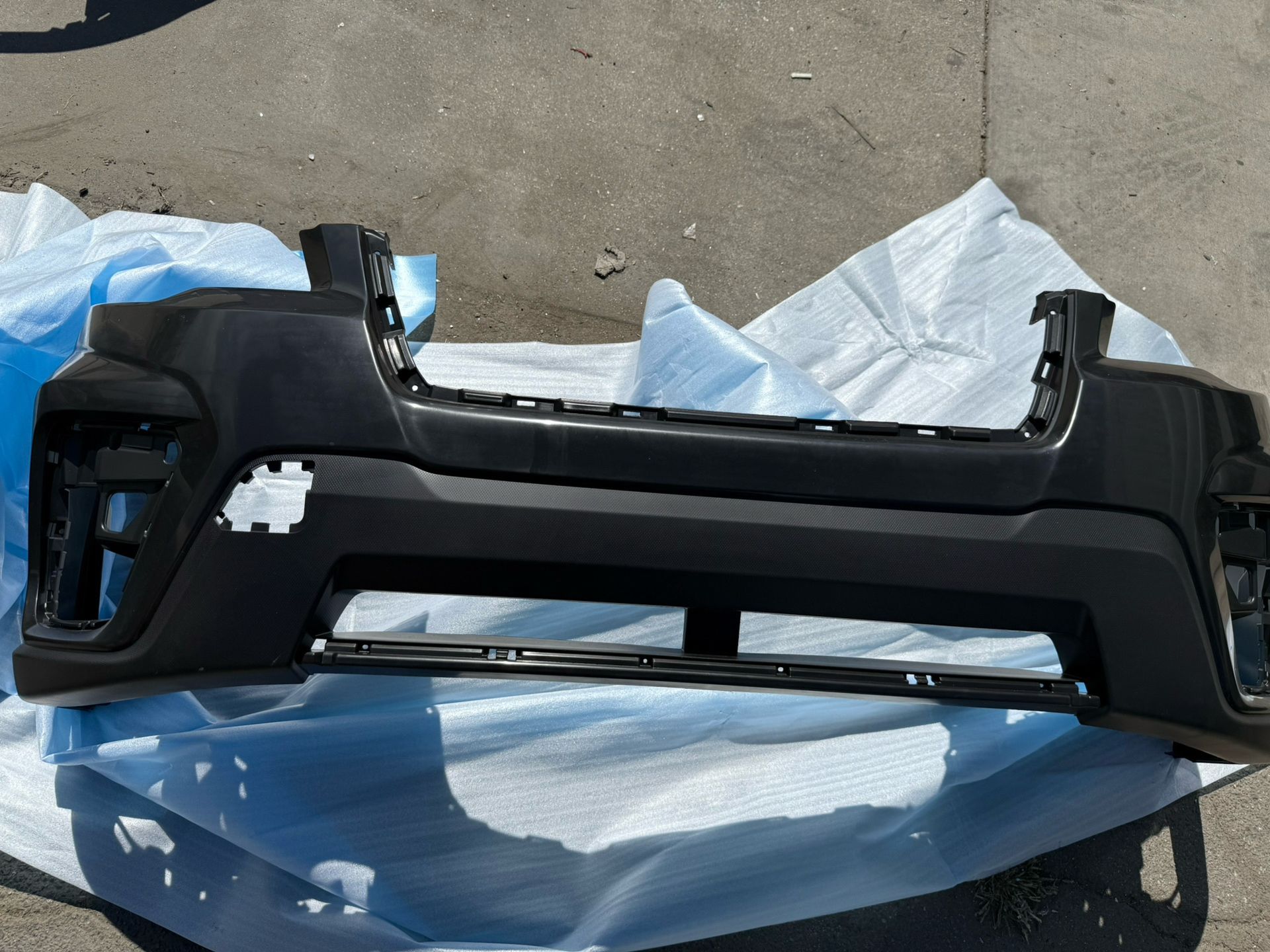 2019-2020-2021 Subaru Forester front bumper