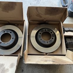 2018 Toyota 4 Runner brake pads and rotors