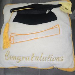 GRADUATION PLUSH PILLOW WITH POCKET