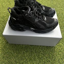 Balenciaga Runner Matte Black 