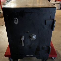 Antique Victor Safe (circa 1950s)