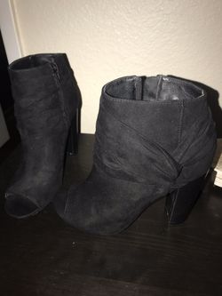 Black booties 7.5