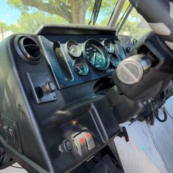 2001 Freightliner mt 45 5.9 Commins 