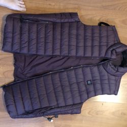 Best, large, Unisex , Puffer Vest W Built In C Hub Charging Port