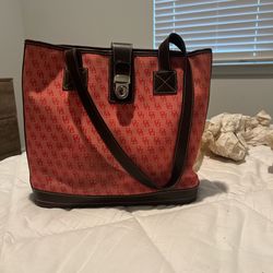 Dooney & Bourke Bag