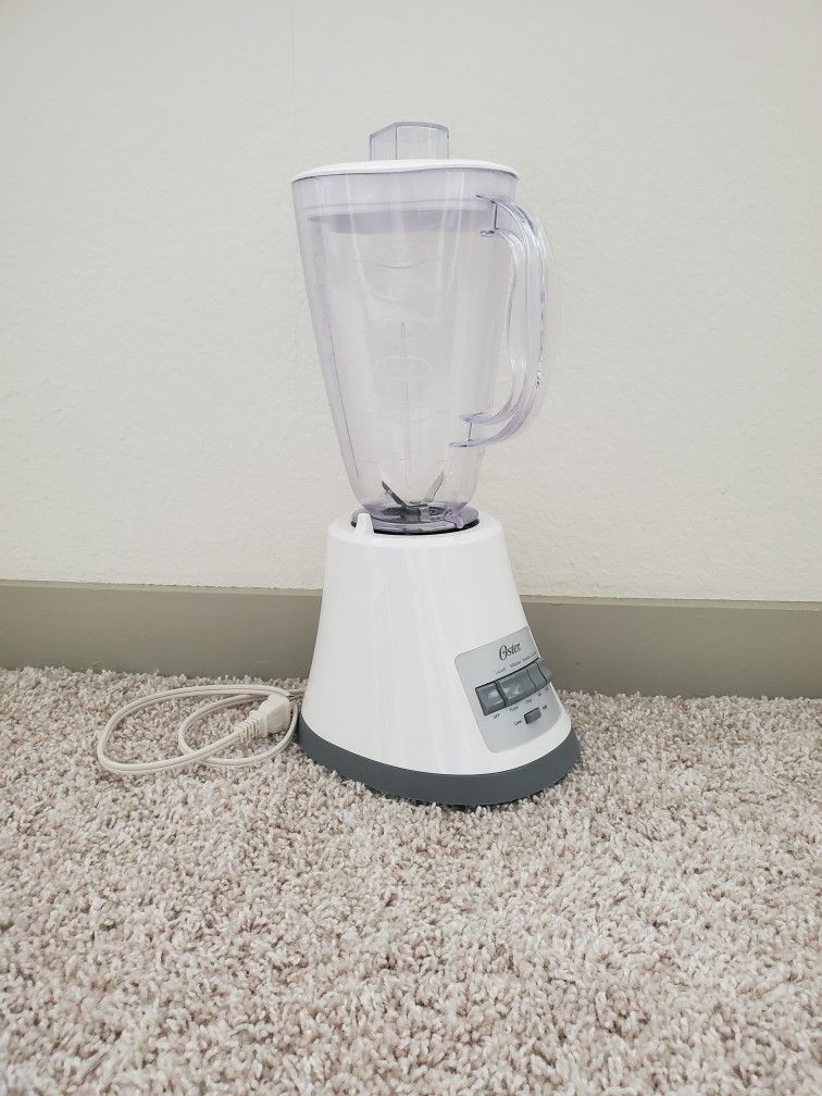 Oster 8 Speed Blender Model MP=W15 White Kitchen Small Appliance