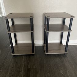 2 End Tables $15