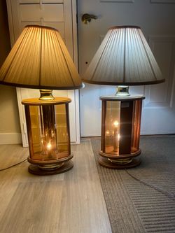 2 Vintage House Lamps