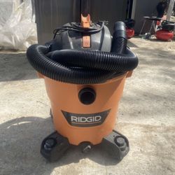 Shop Vac/ Vacuum