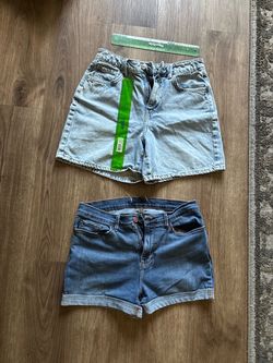 Bundle 2 shorts for $10
