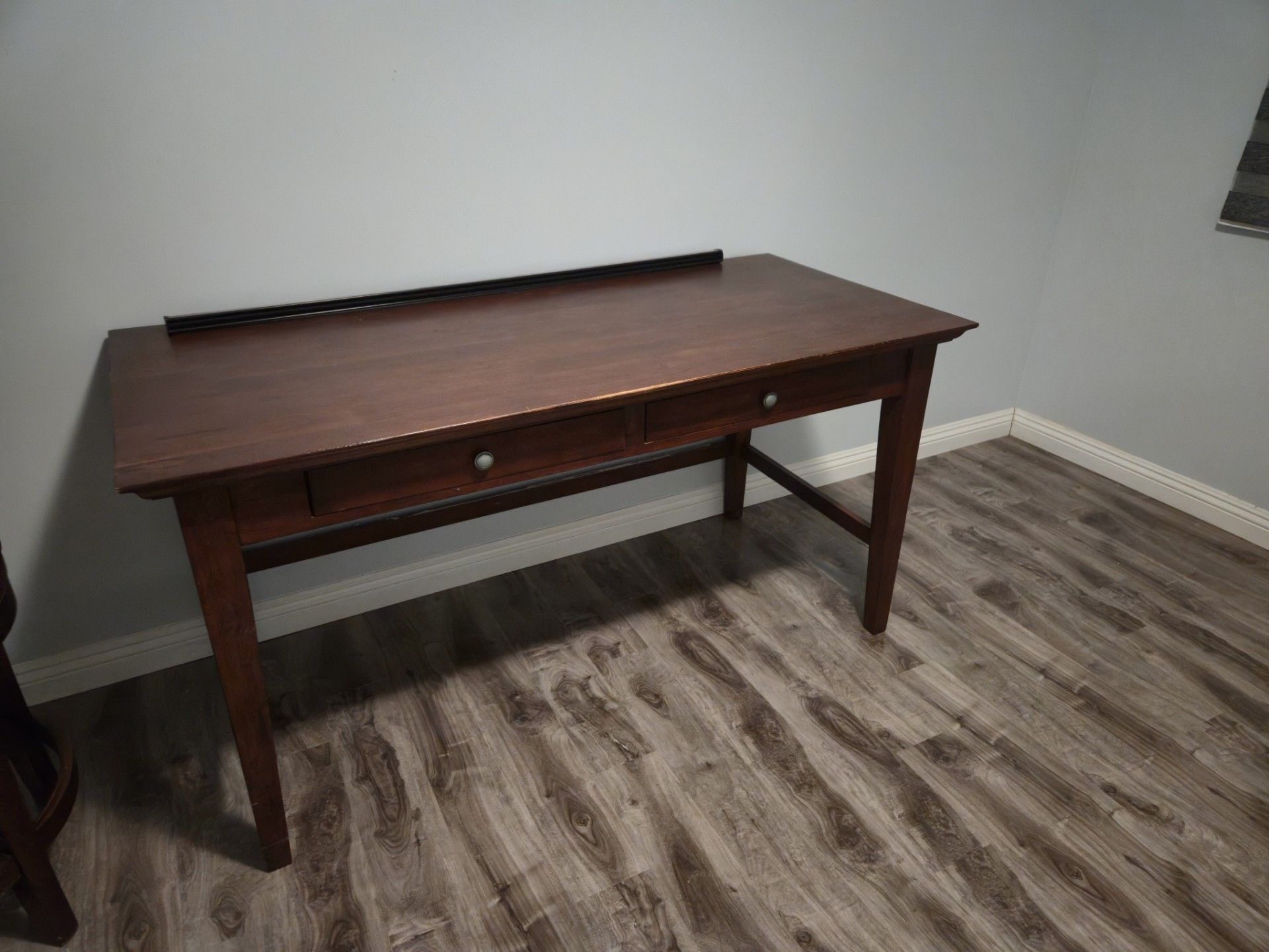 Wood desk table