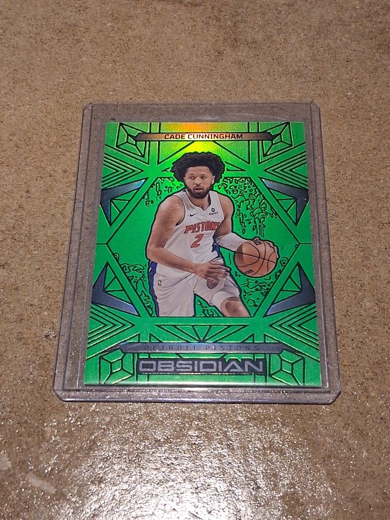 Cade Cunningham Green Obsidian /25