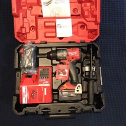 Milwaukee Fuel Hammer Drill Kit Brand New 