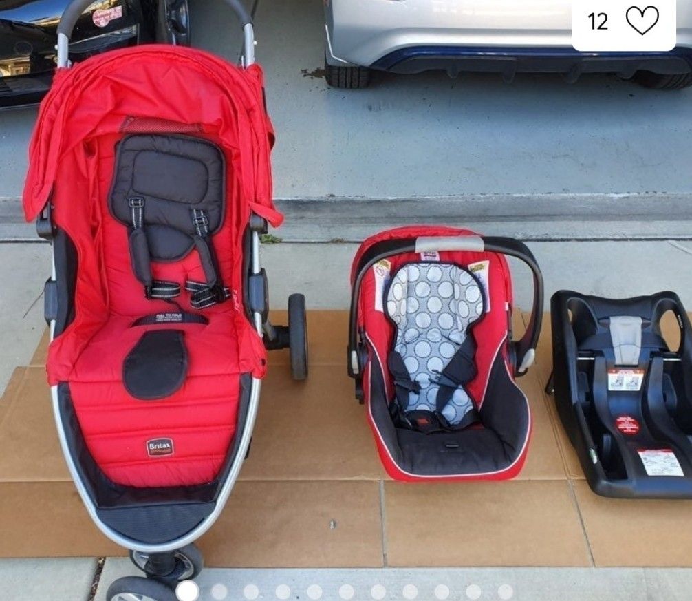 (Britax)Stroller and car seat with base!!!