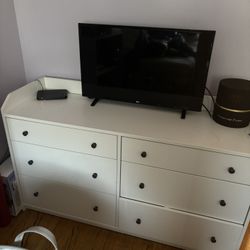 Dresser And Cabinets  Desk 