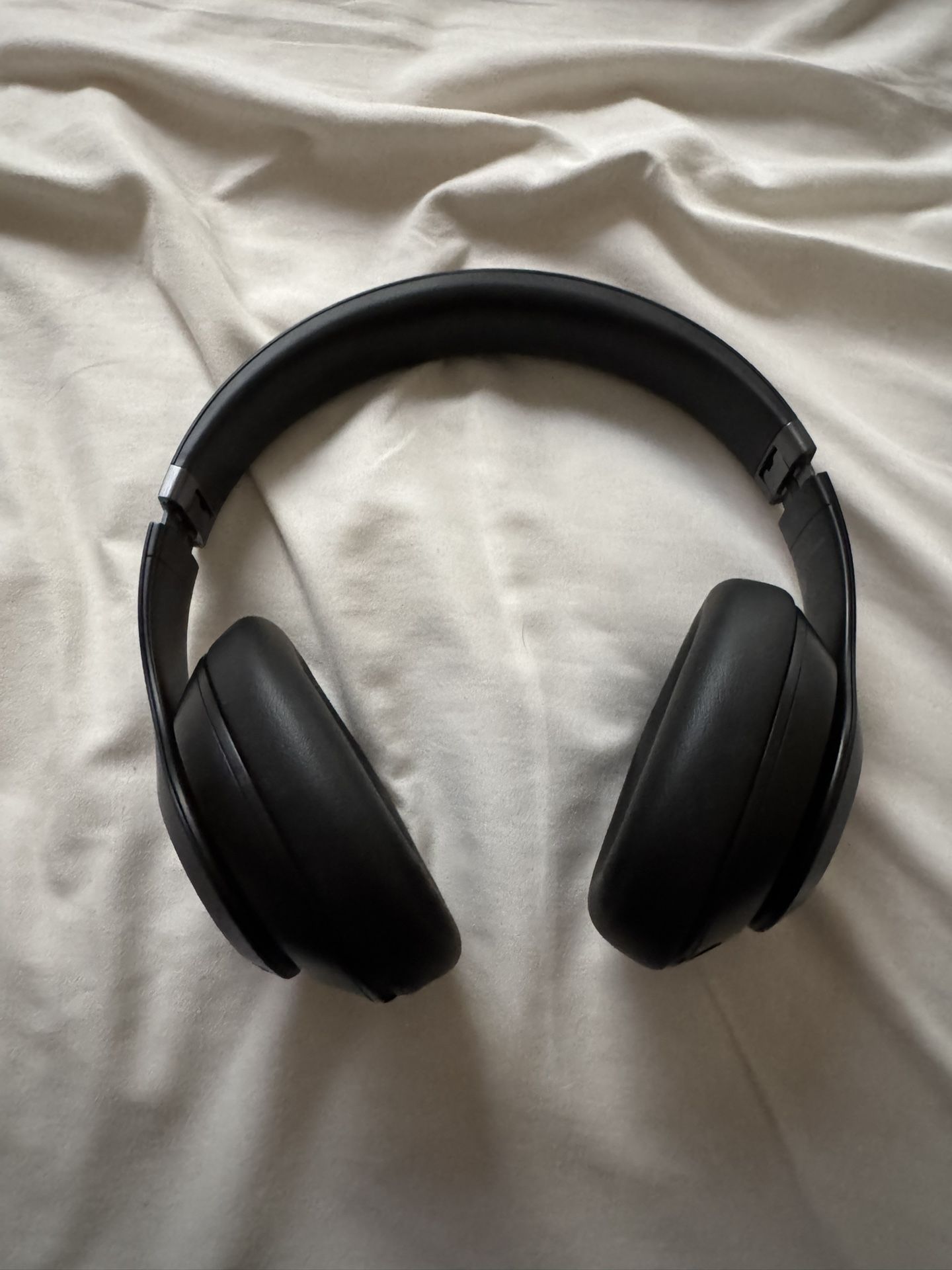 Beats Studio Pro NEW MODEL