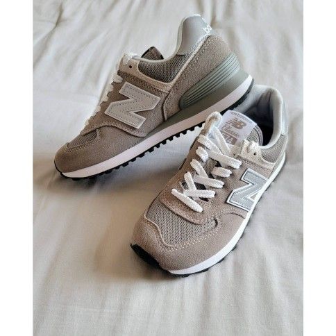 New Balance Classic 574 Core Shoe Women Size 7 Sneaker, Gray - New