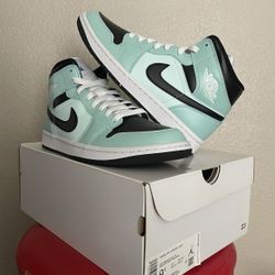 Jordan 1 Mid