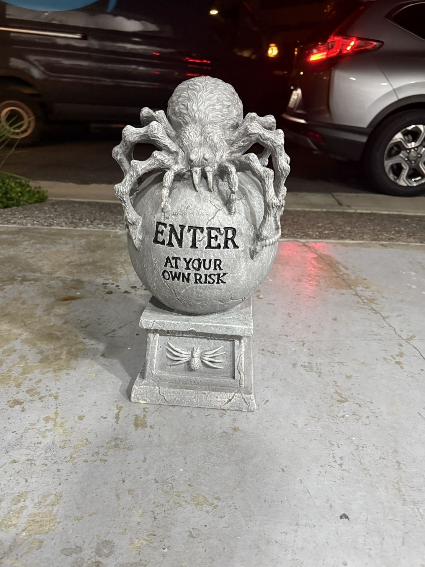 Halloween GRAND IN ROAD outdoor Decoration 19”