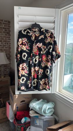 Protest Clothing$ 10 Men’sHawaiian L Shirt