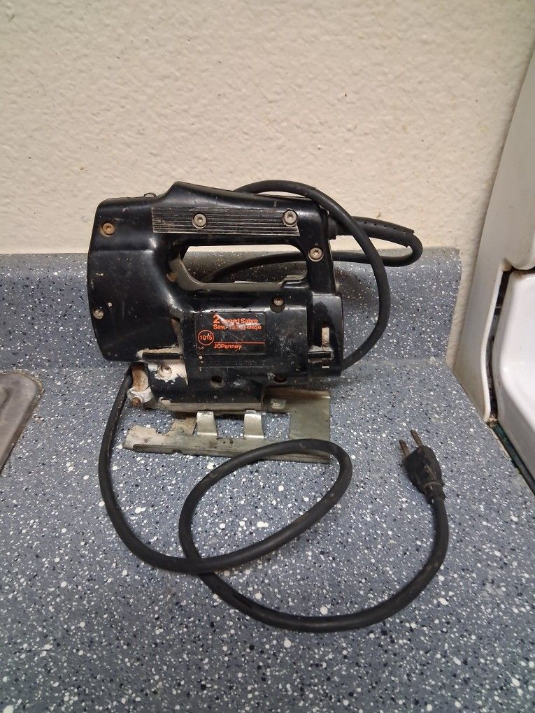 2 Speed Jigsaw Pickup Time 1:00-10:30 PM Cash Only Read Description