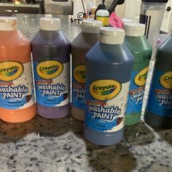 Crayola Washable Paint (9ct), Bulk Paint Set for Kids, Nontoxic 