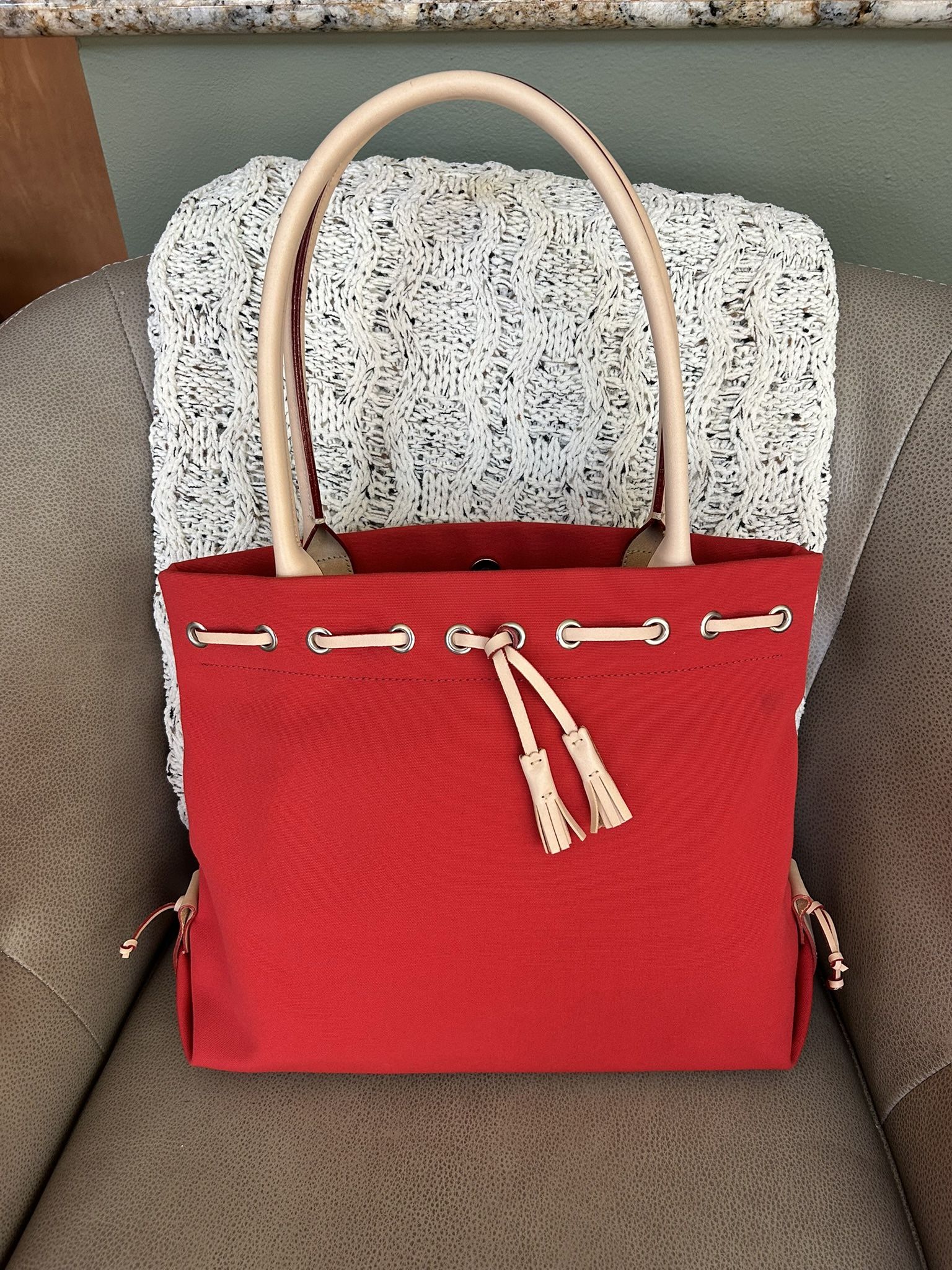 Dooney And Bourke Tote