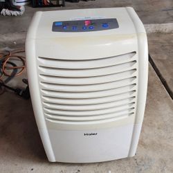 Dehumidifier 