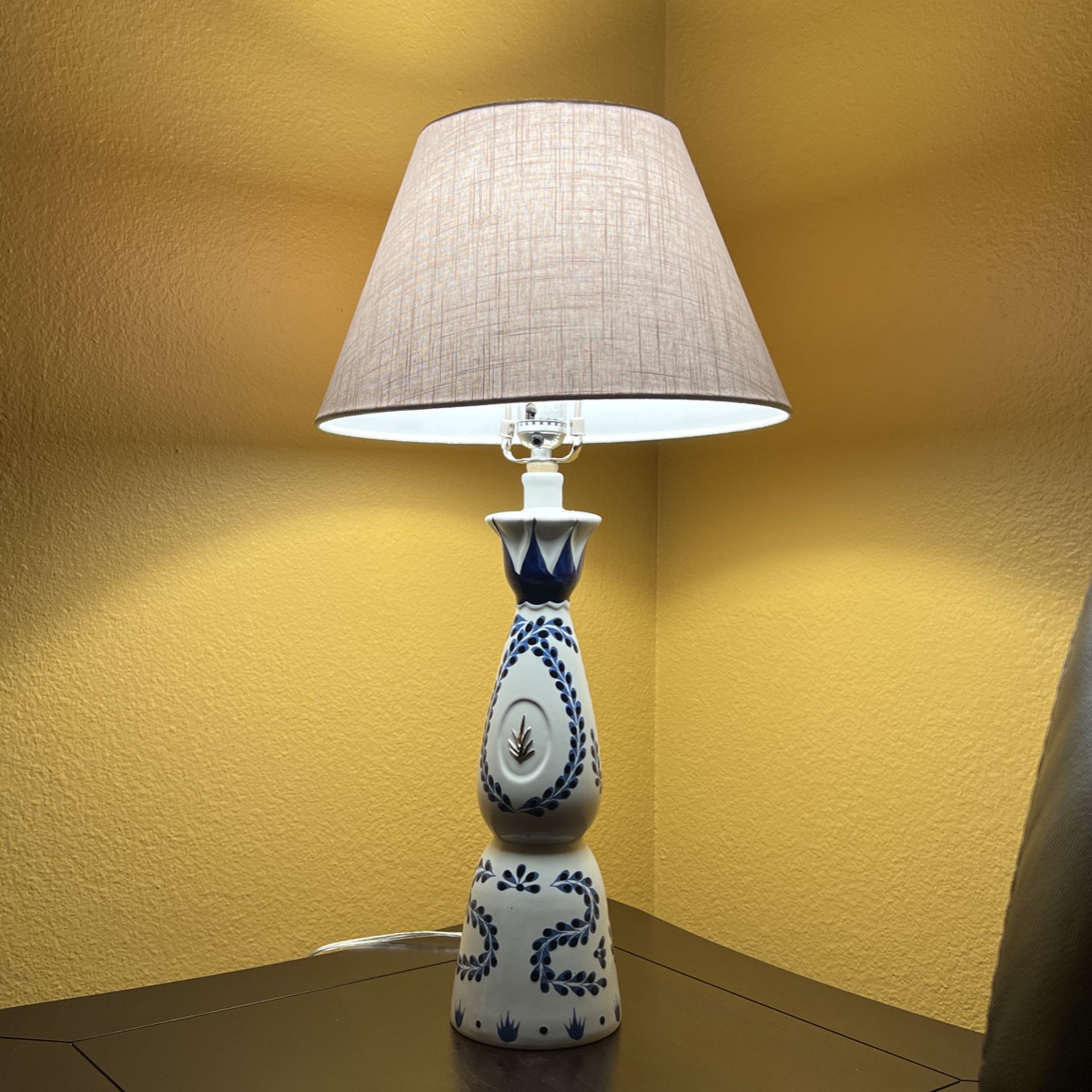 Clase Azul Lamp
